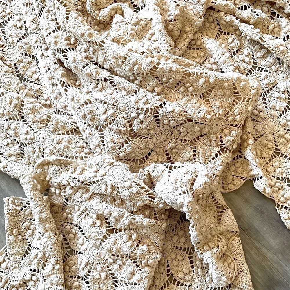 Vintage Elegant Hand Crochet Queen Bedspread